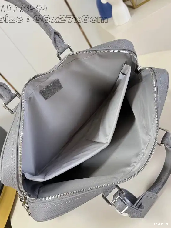 VUITTON LOUIS Documents Voyage-36.5*27.5*6CM Porte 0602